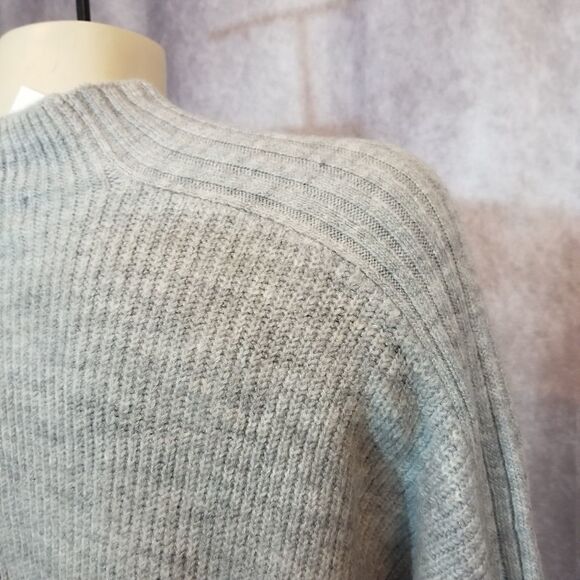 SWEATER SALE 3/$30   Elodie Mock Turtleneck Grey Sweater Size XL - Picture 6 of 6